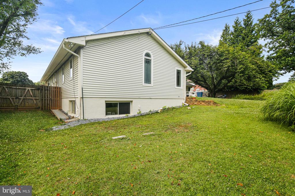 3418 Birch Hollow Rd