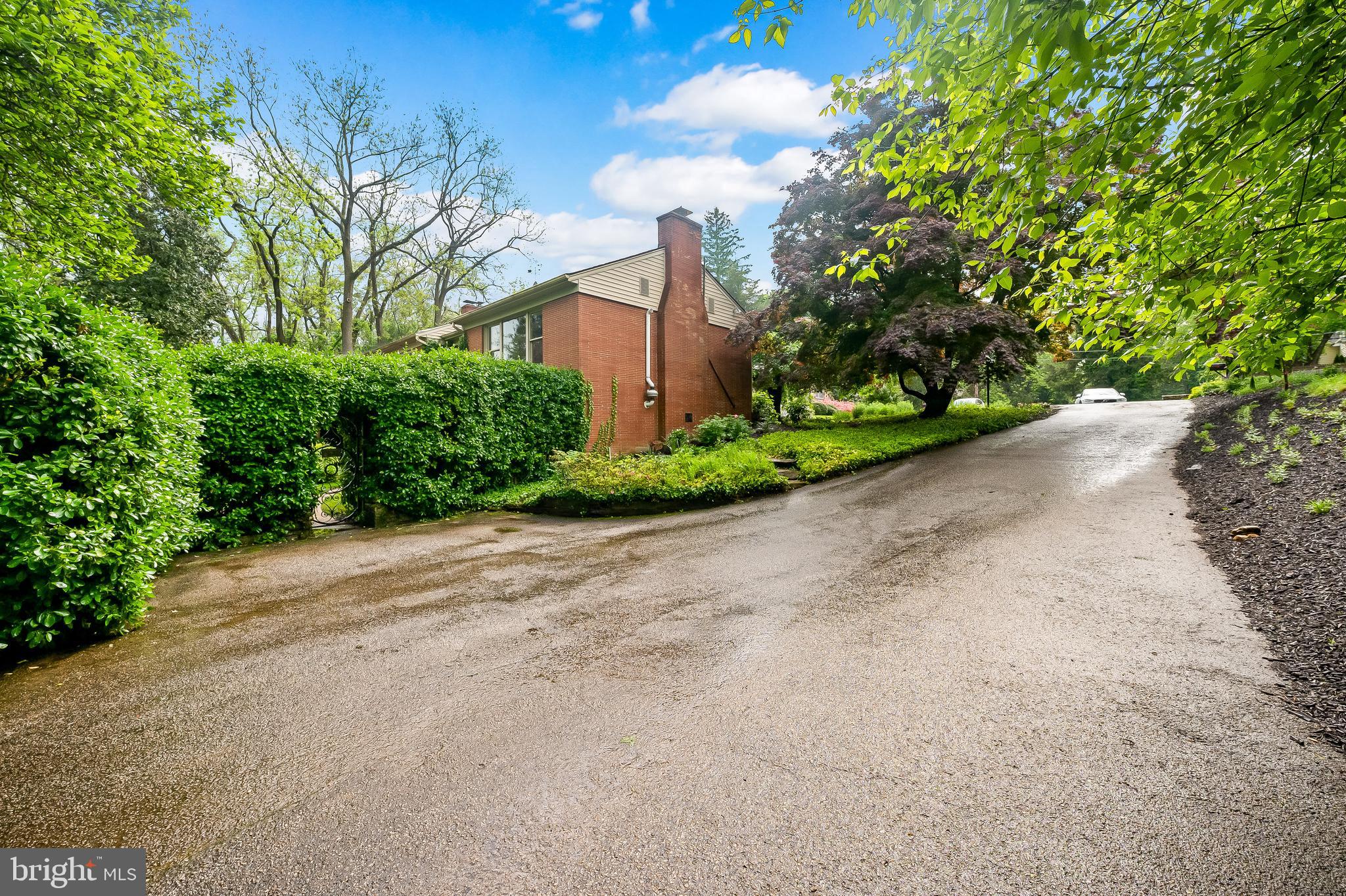 1501 Dunlora Rd