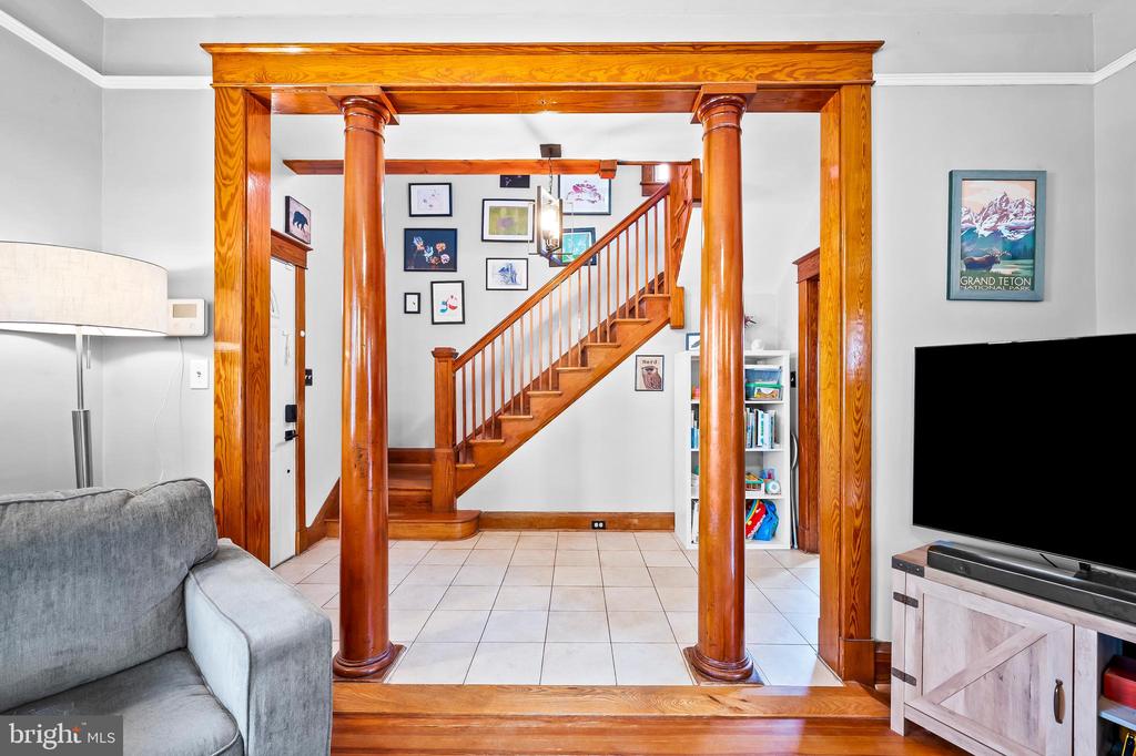 3021 Woodside