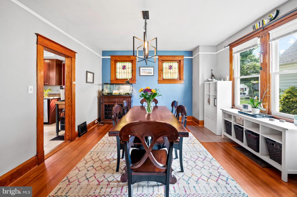 3021 Woodside