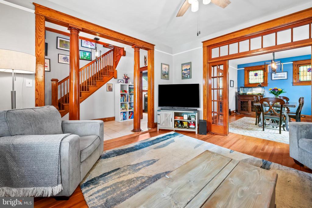 3021 Woodside