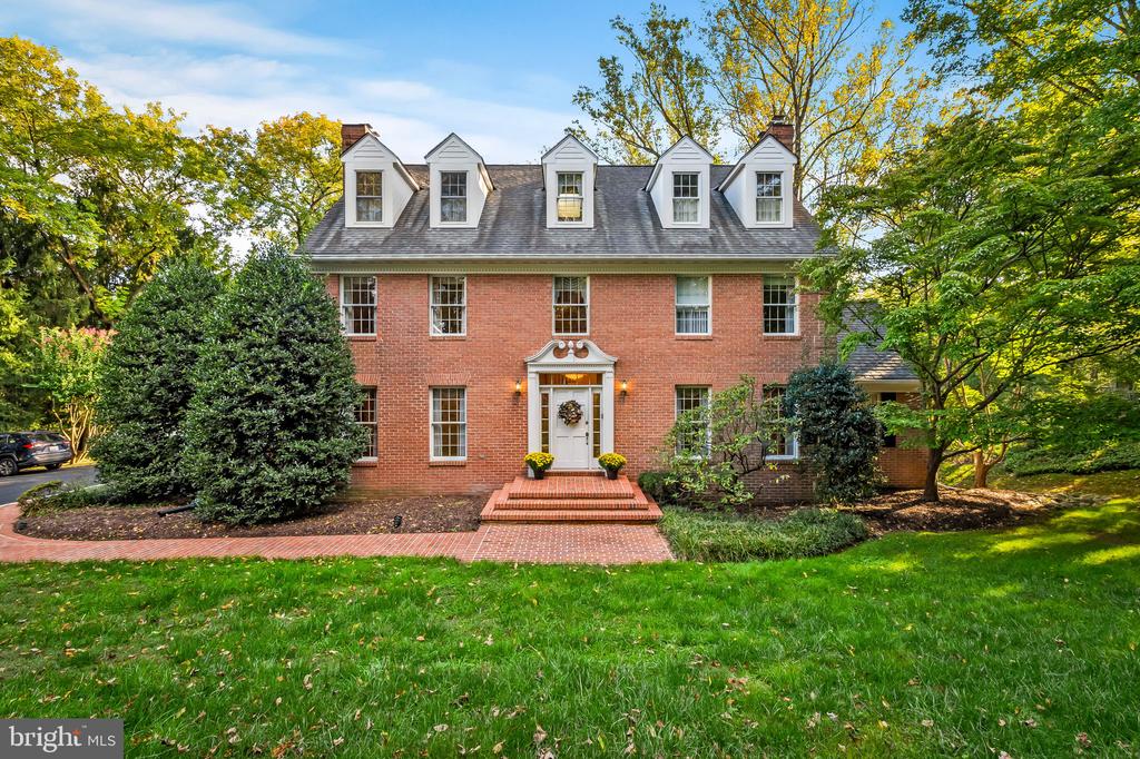 1927 Old Court
