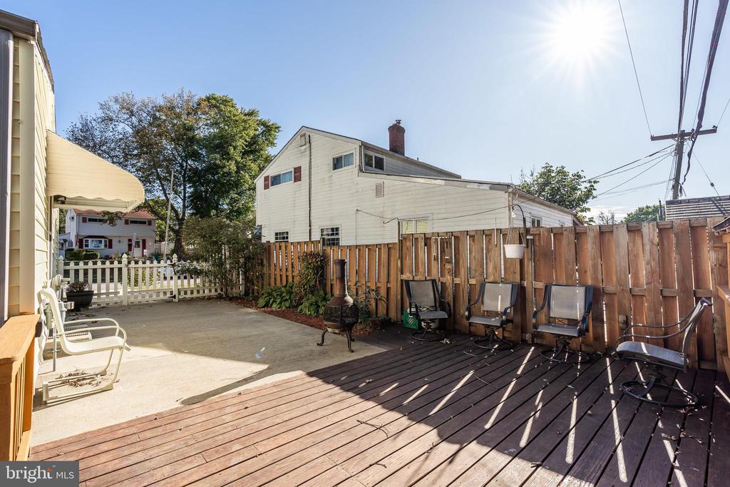 1215 BIRCH AVE