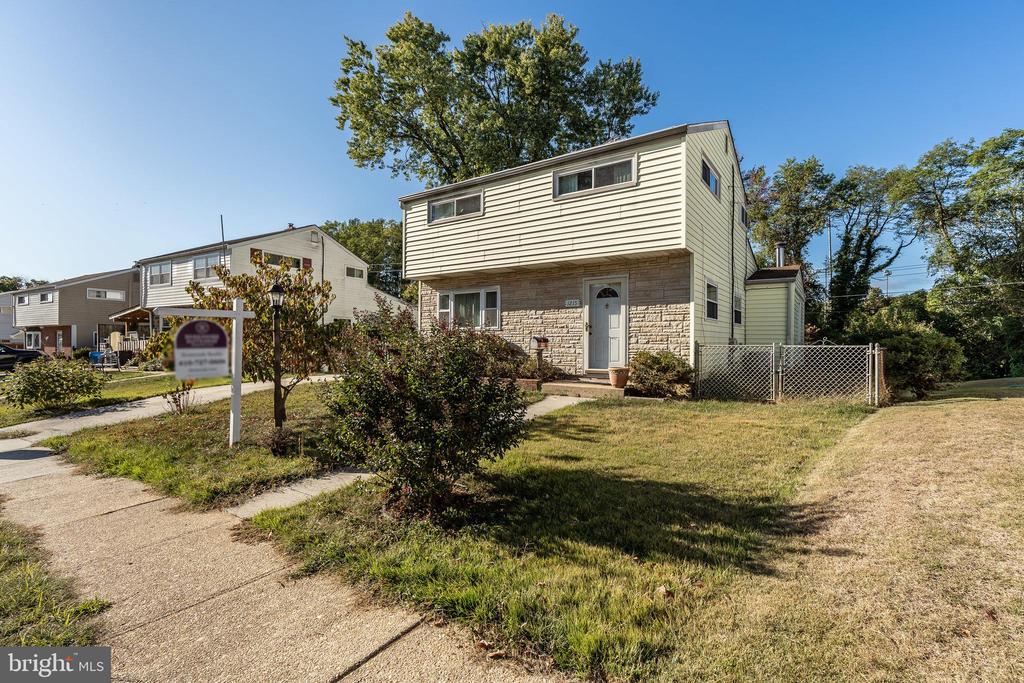 1215 BIRCH AVE