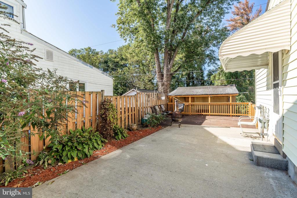 1215 BIRCH AVE