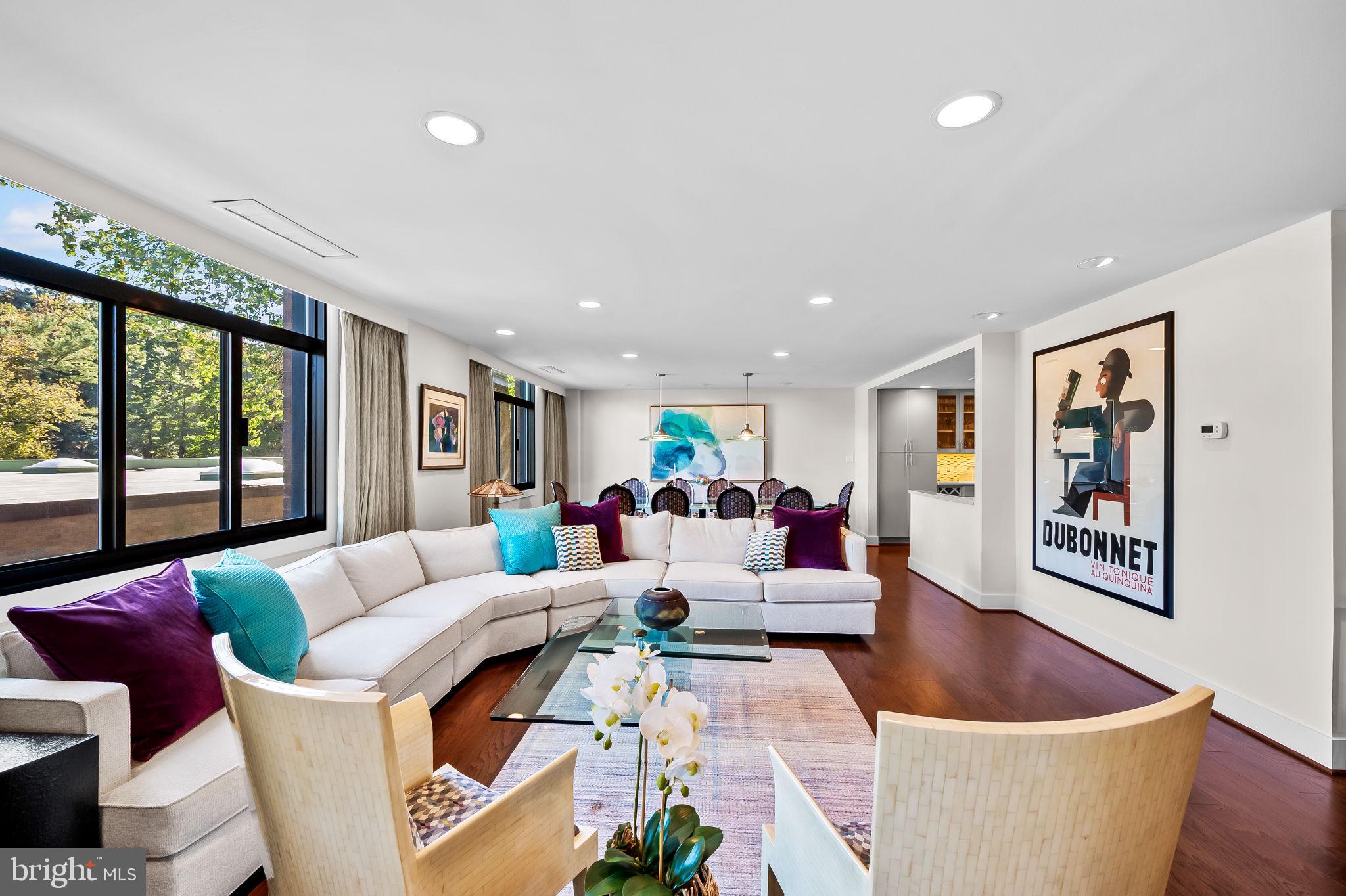 1 Slade Ave #204