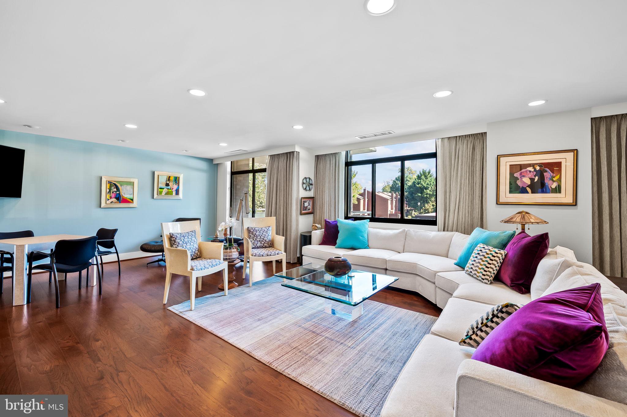 1 Slade Ave #204