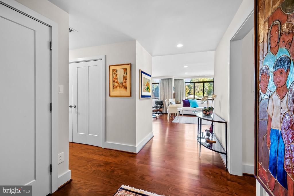 1 Slade Ave #204