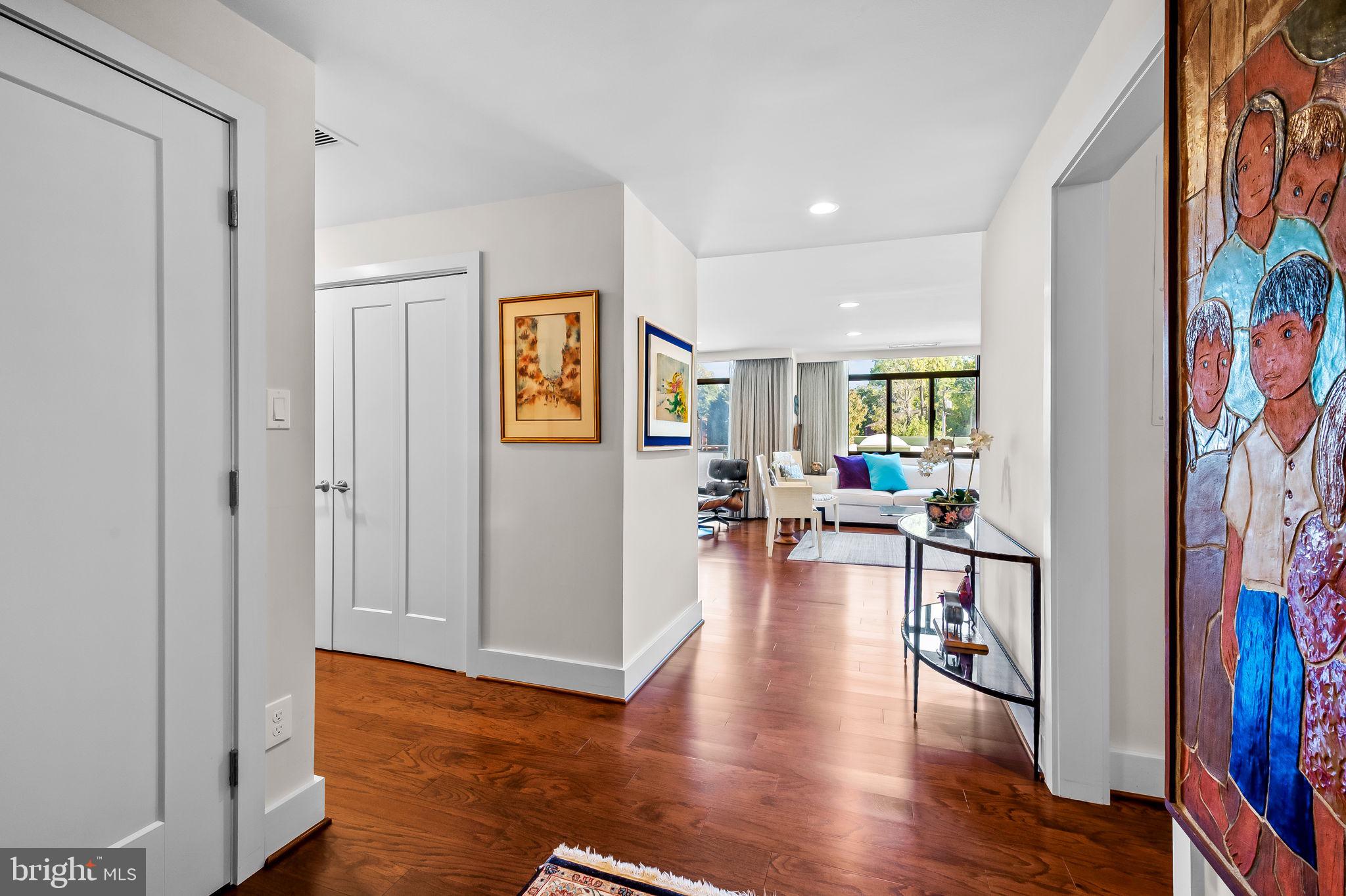 1 Slade Ave #204