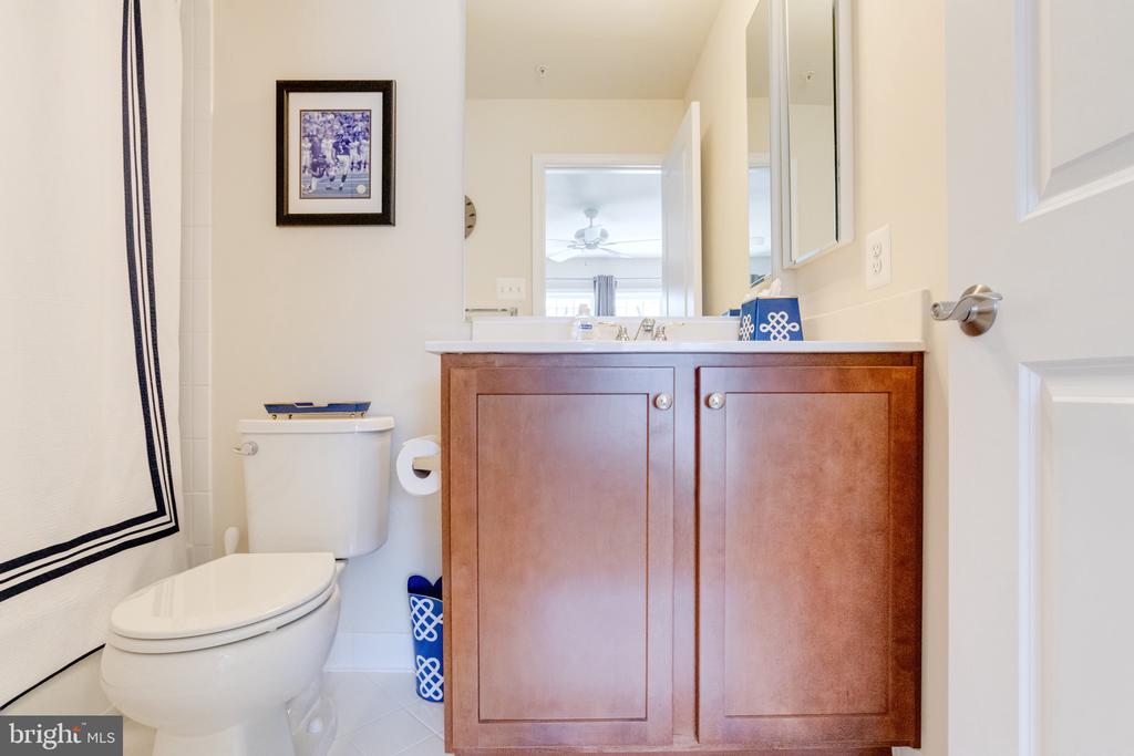 42 Linden Pl
