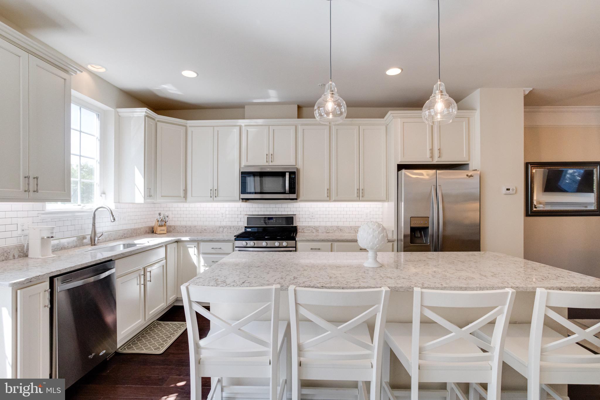 42 Linden Pl