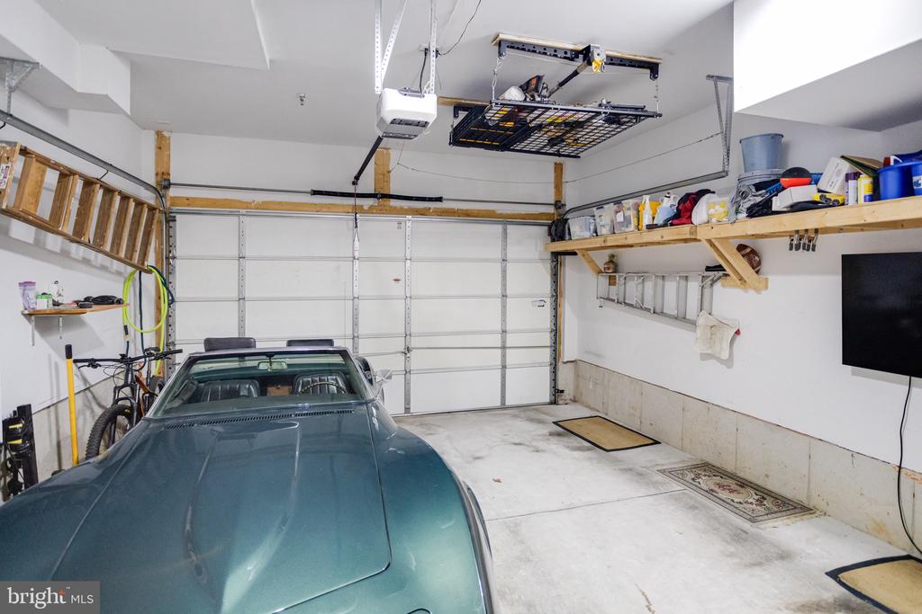 42 Linden Pl