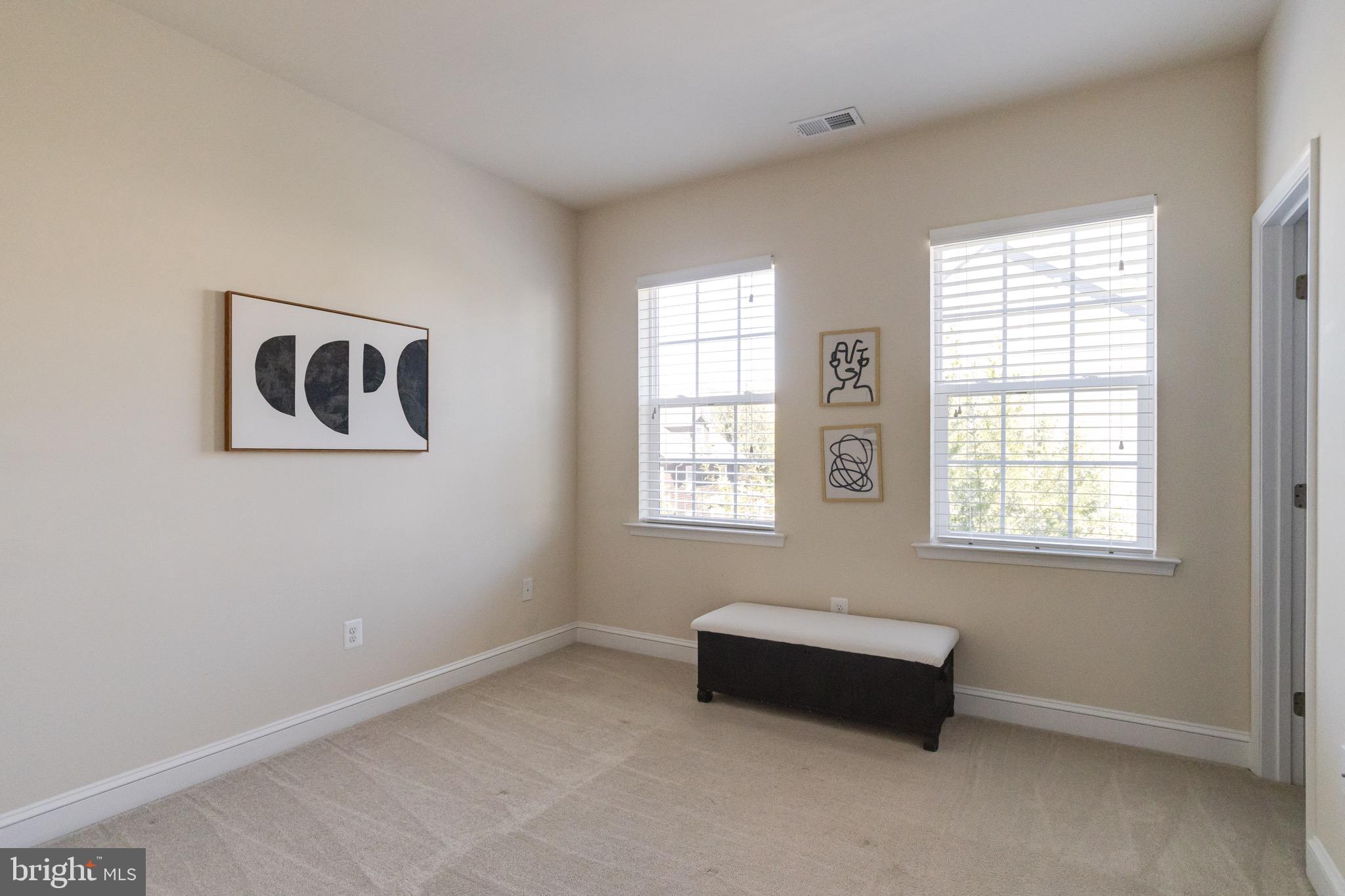 42 Linden Pl