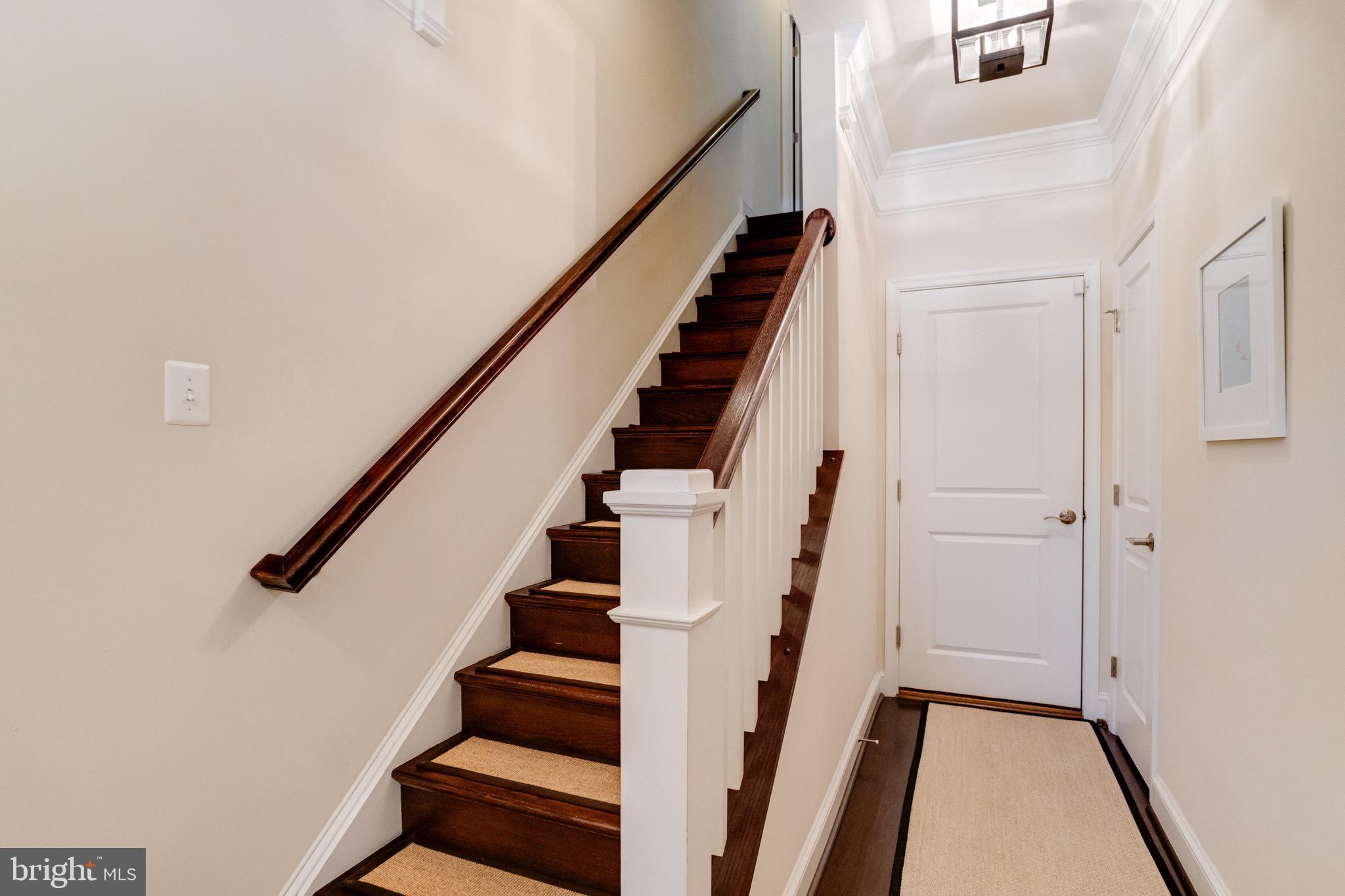 42 Linden Pl