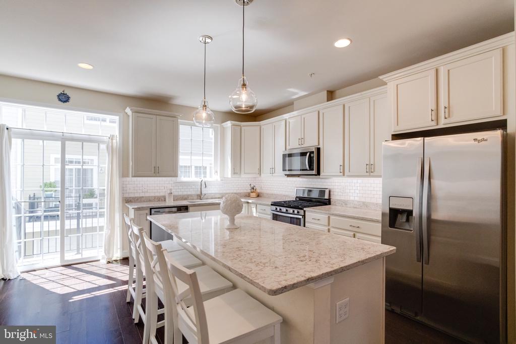 42 Linden Pl