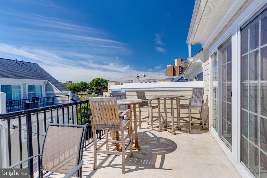42 Linden Pl