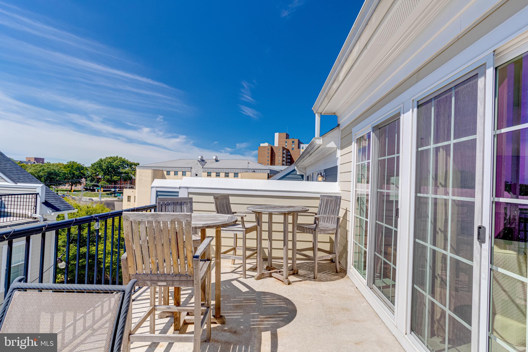 42 Linden Pl