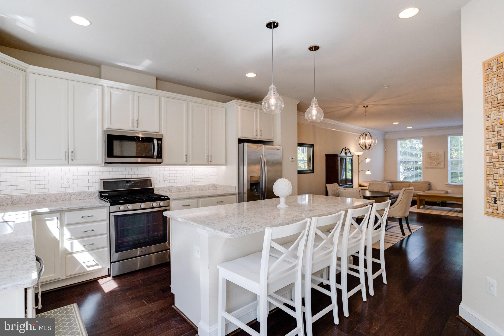 42 Linden Pl