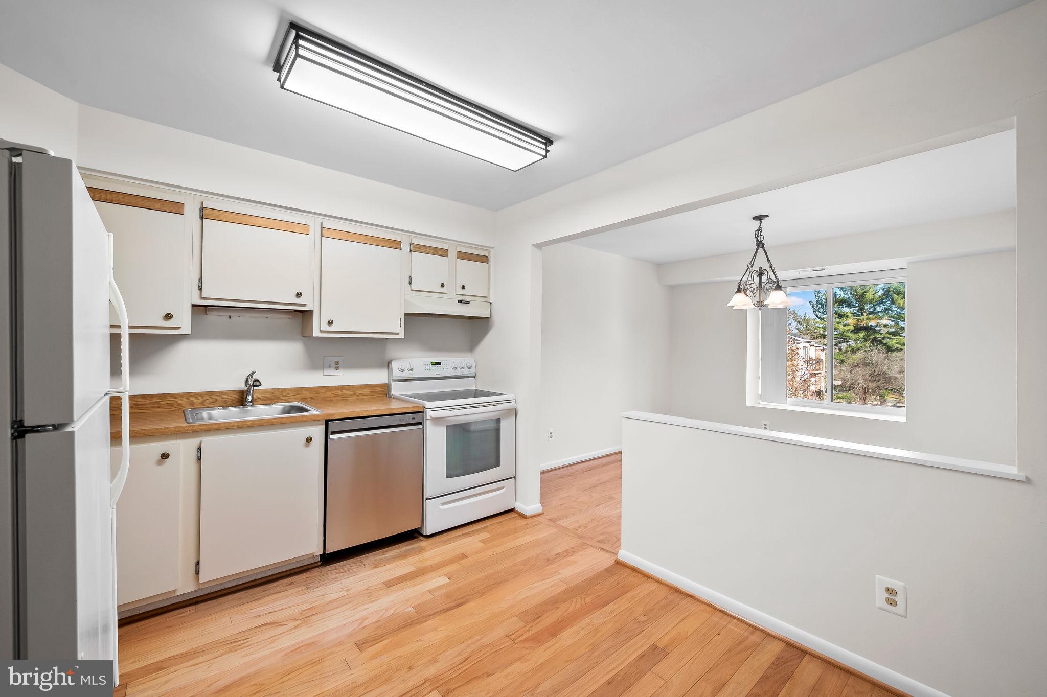 12 Mullingar Ct #301