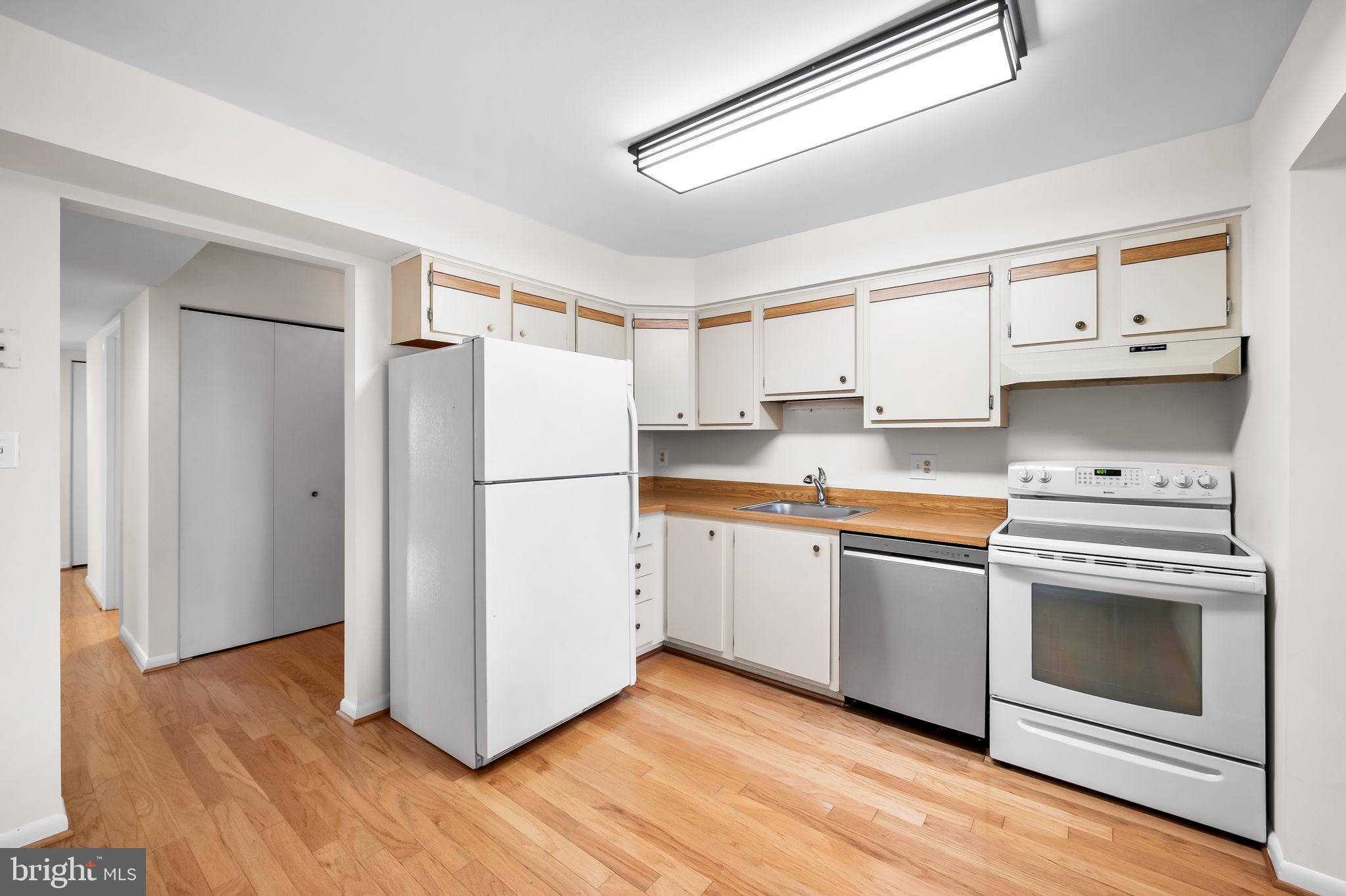 12 Mullingar Ct #301