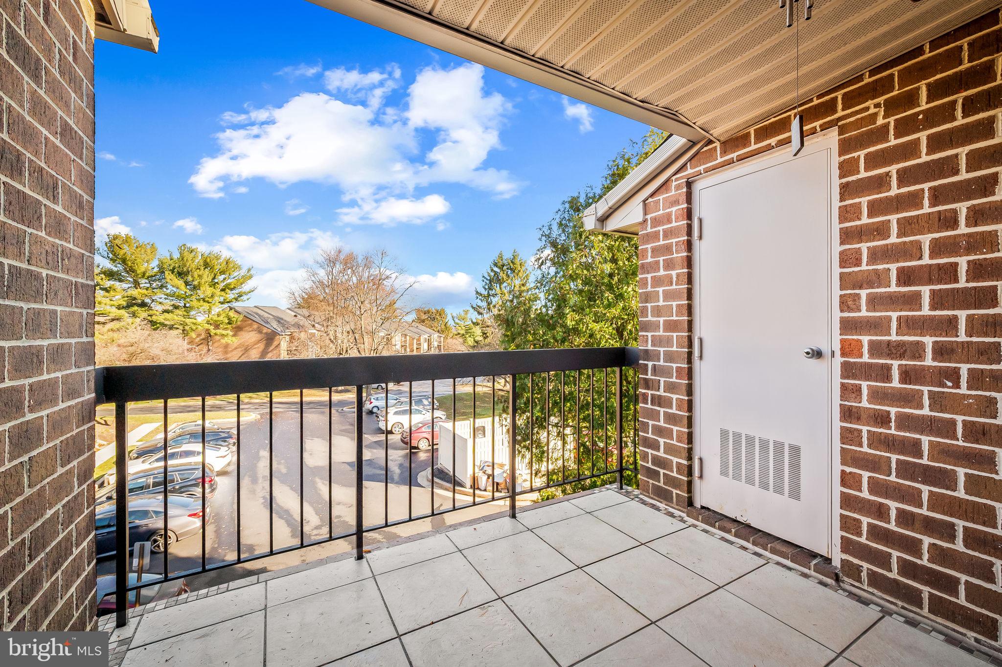 12 Mullingar Ct #301