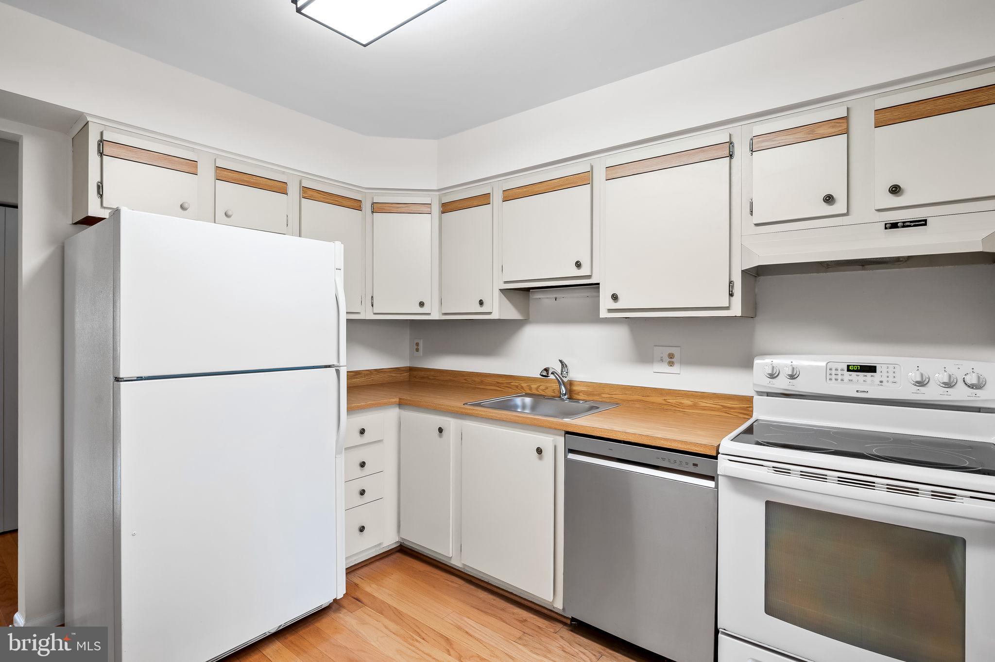 12 Mullingar Ct #301