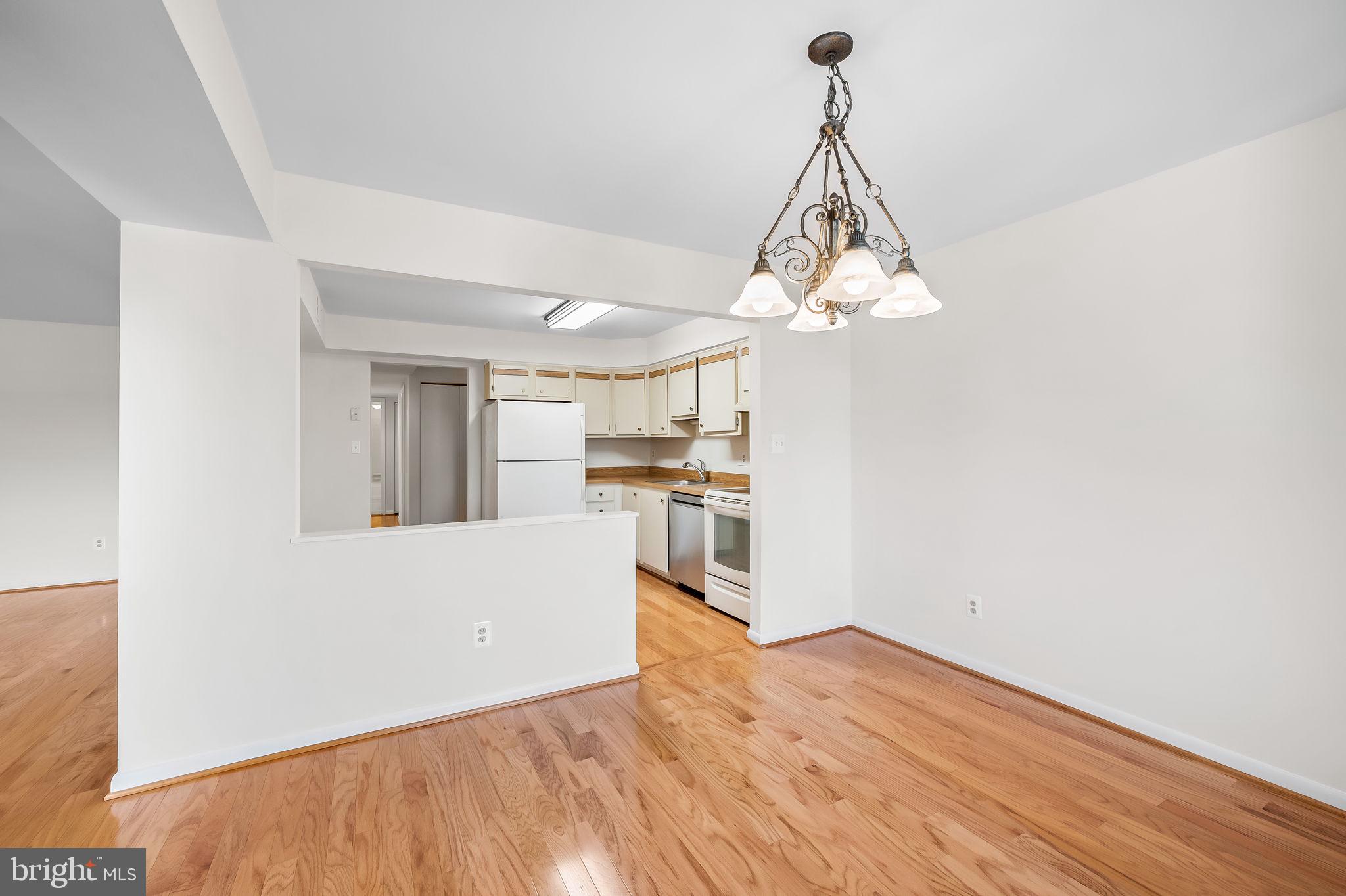 12 Mullingar Ct #301