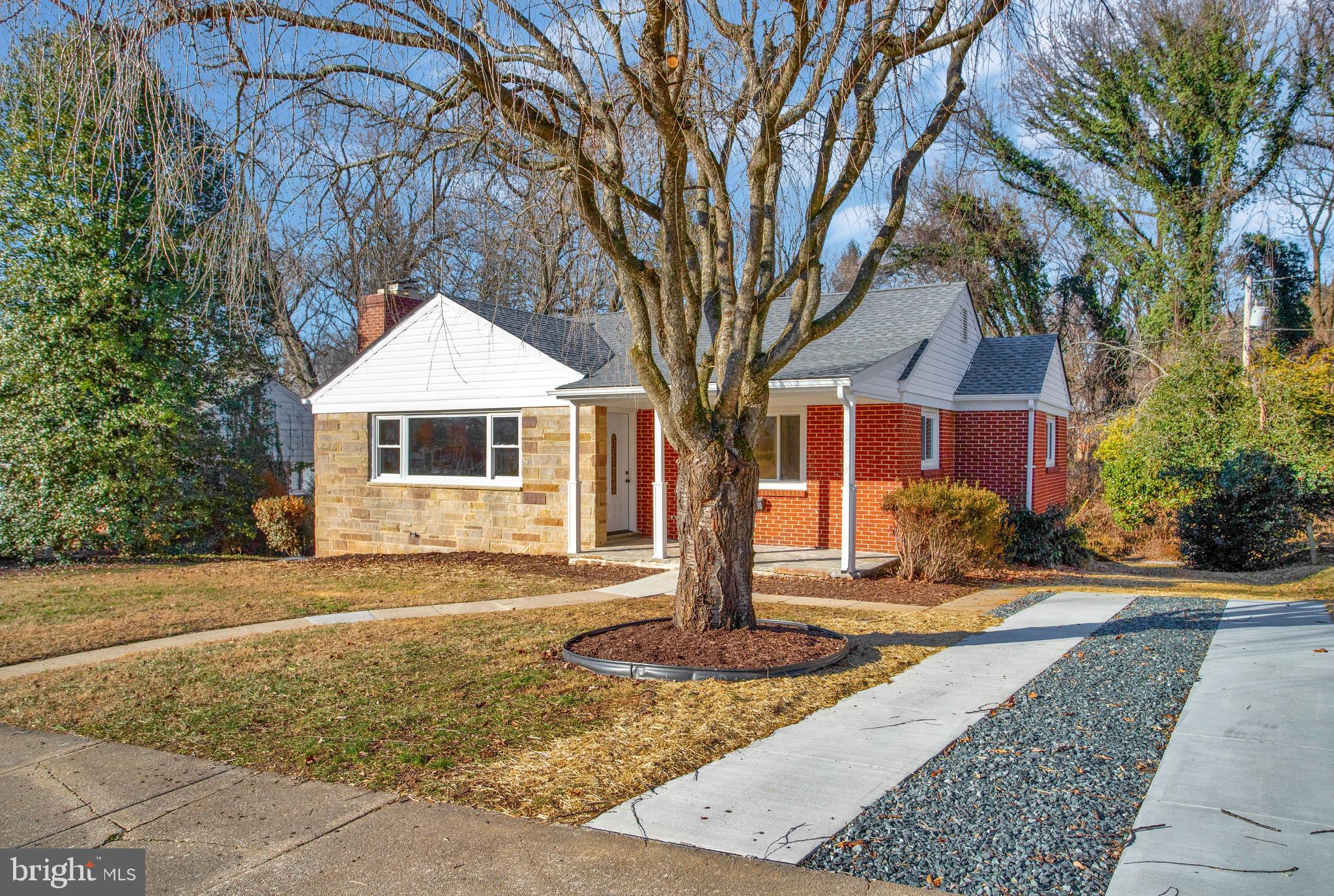 701 Fairway Dr
