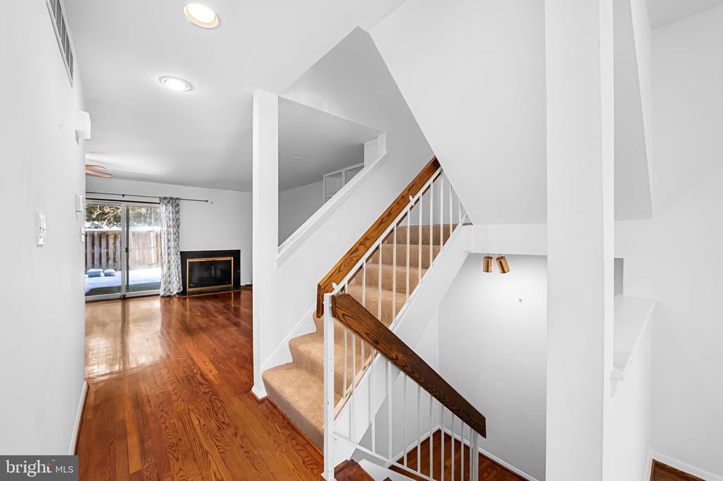 7 Penny Ln #7