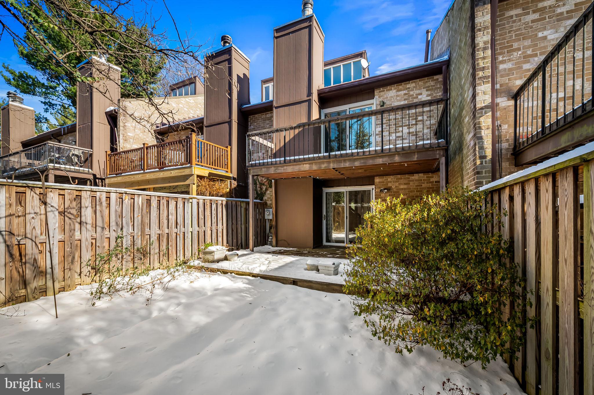 7 Penny Ln #7