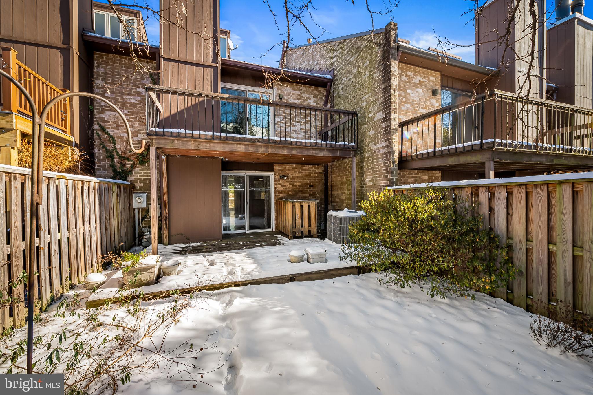 7 Penny Ln #7