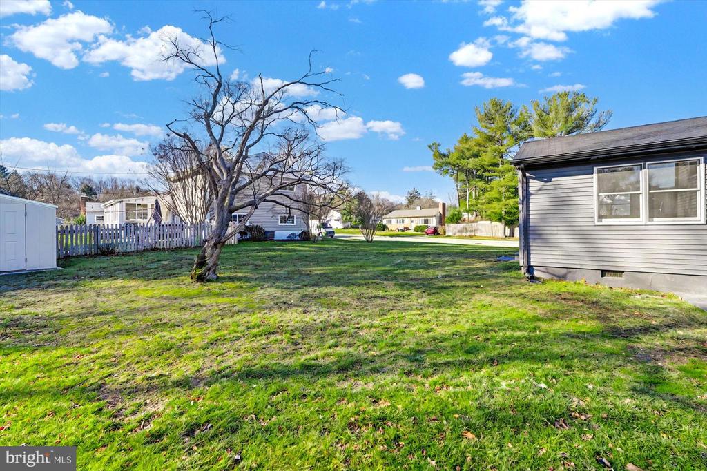 229 Quaker Ridge Rd