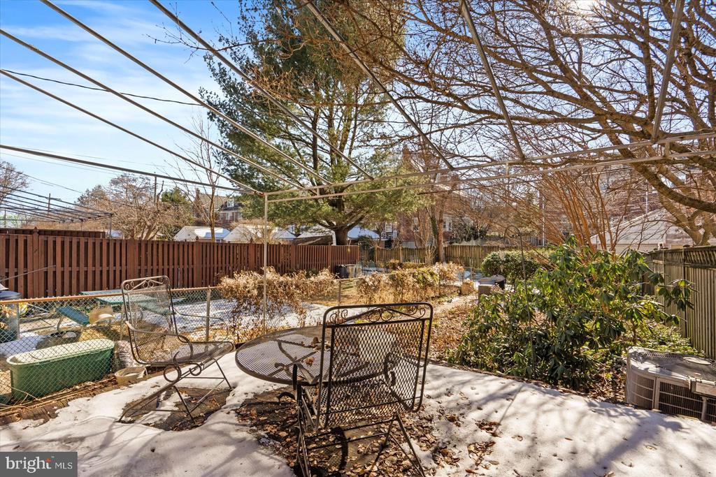 93 Murdock Rd