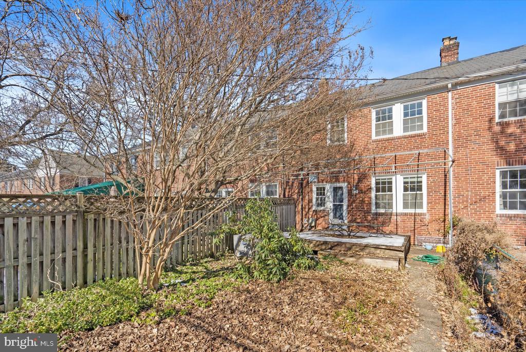 93 Murdock Rd