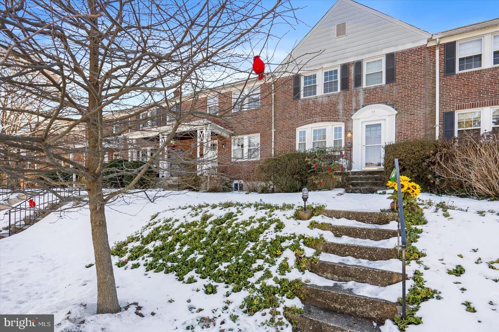 93 Murdock Rd