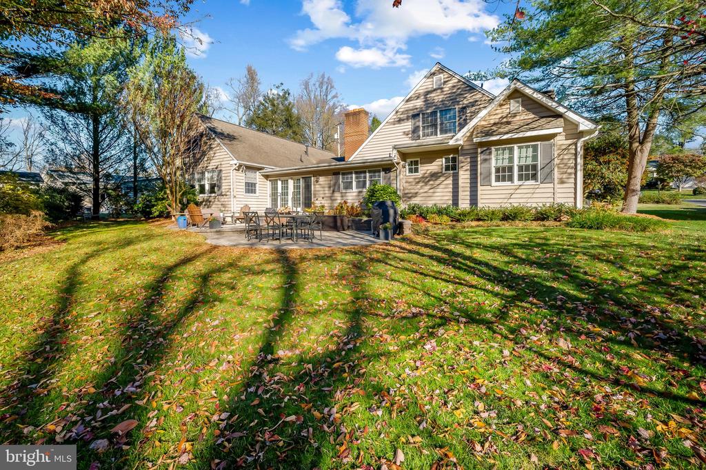 7912 Springway