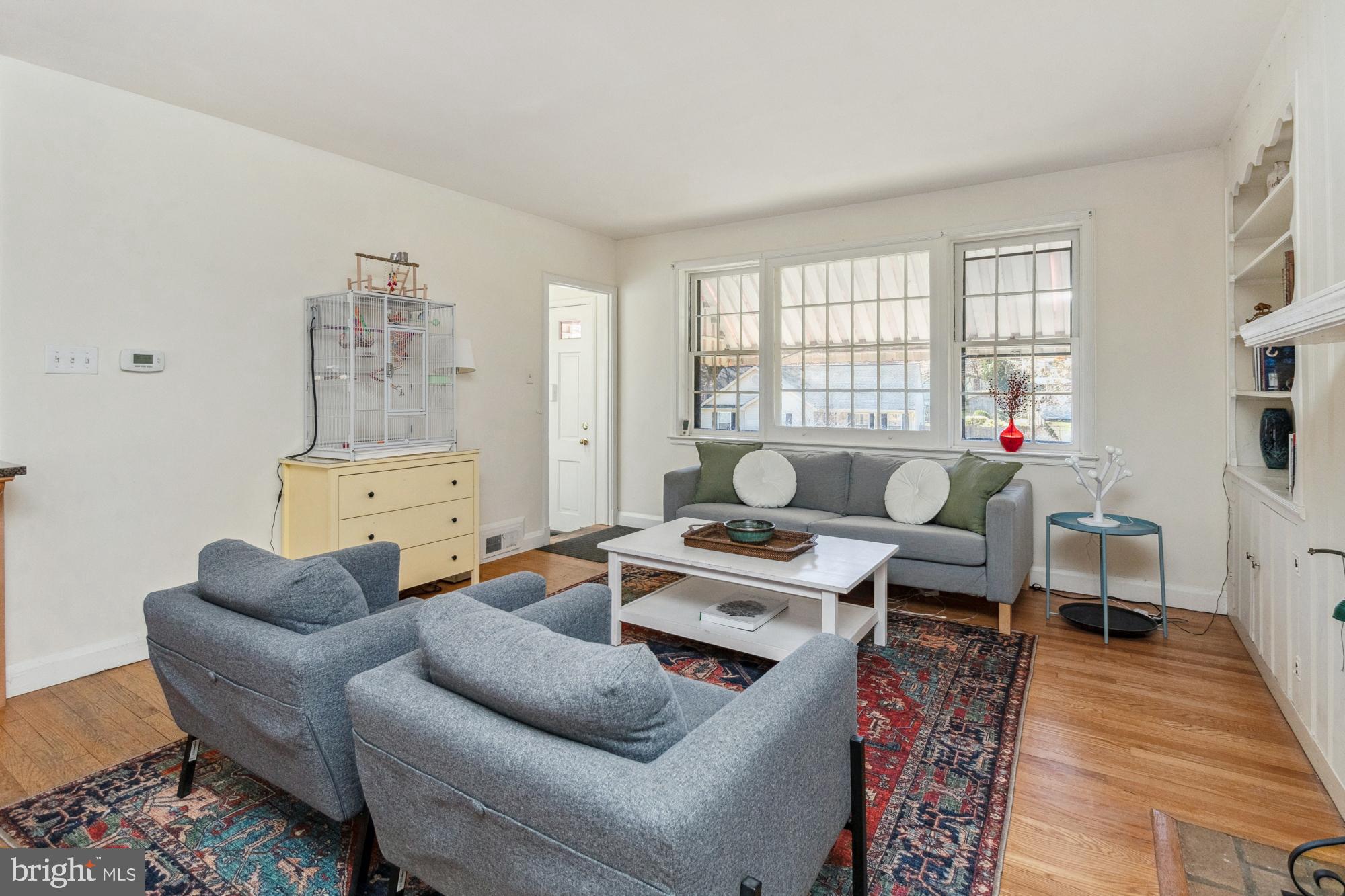 1002 Saint Albans Rd