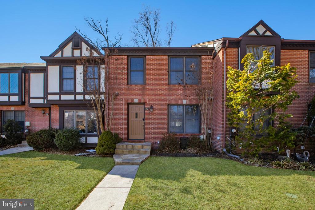 36 TUDOR