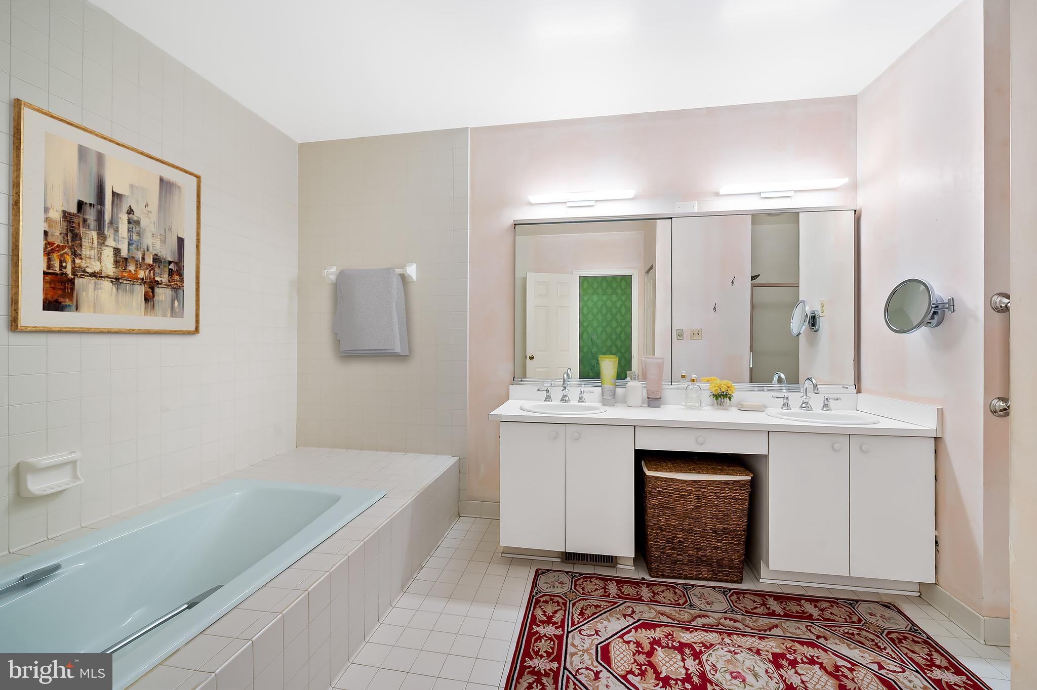 2331 Old Court #506