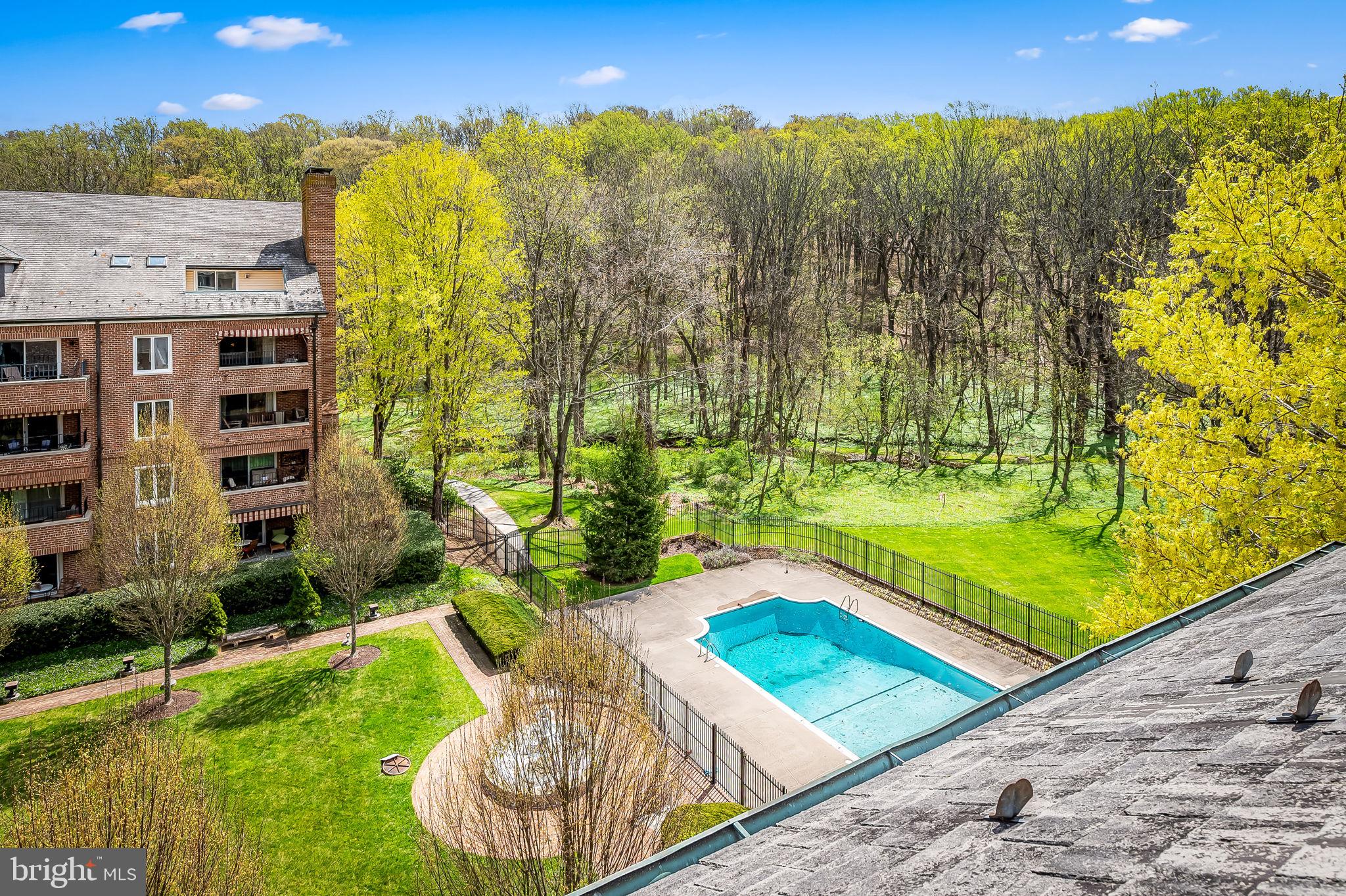 2331 Old Court #506