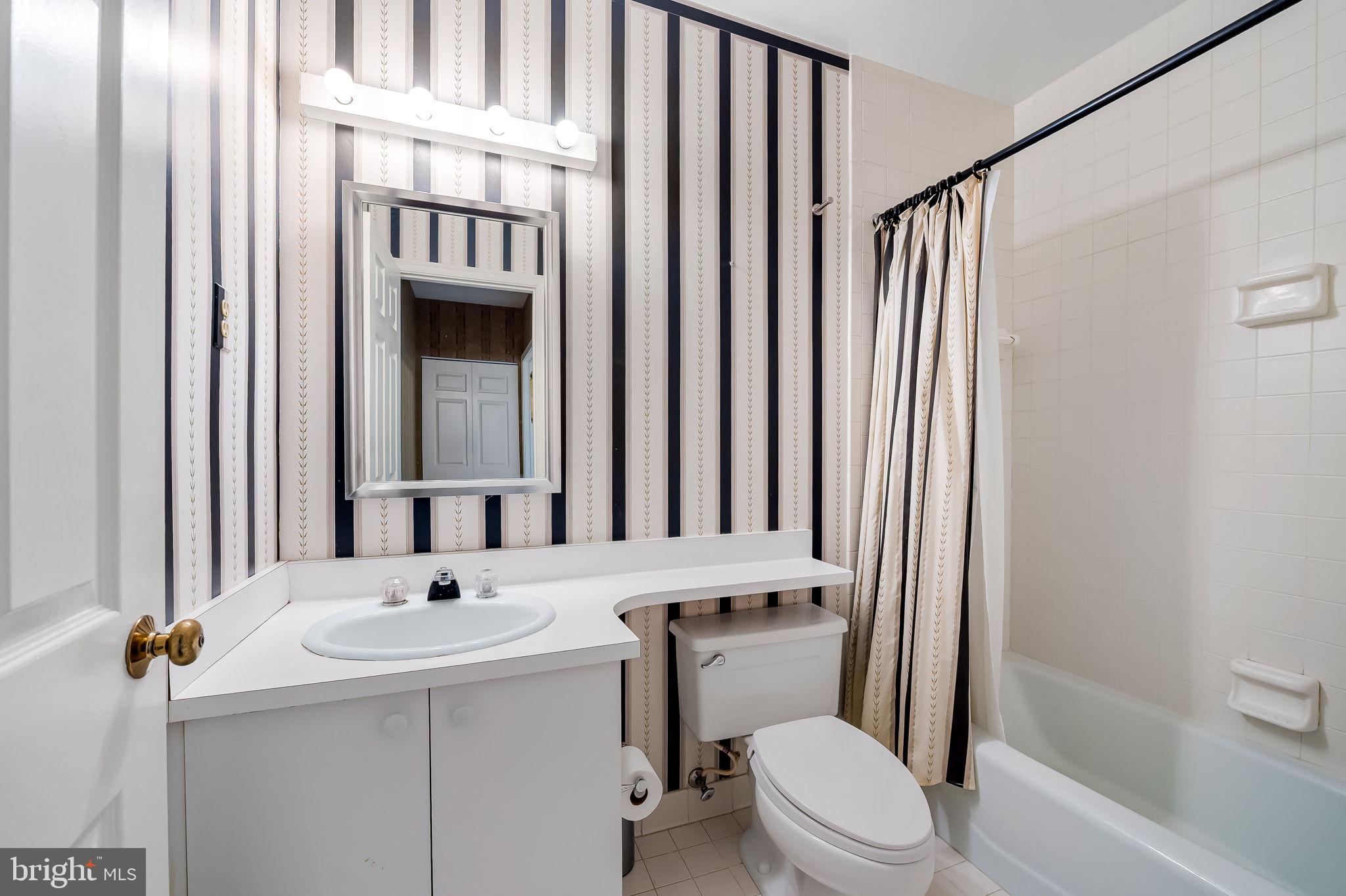 2331 Old Court #506