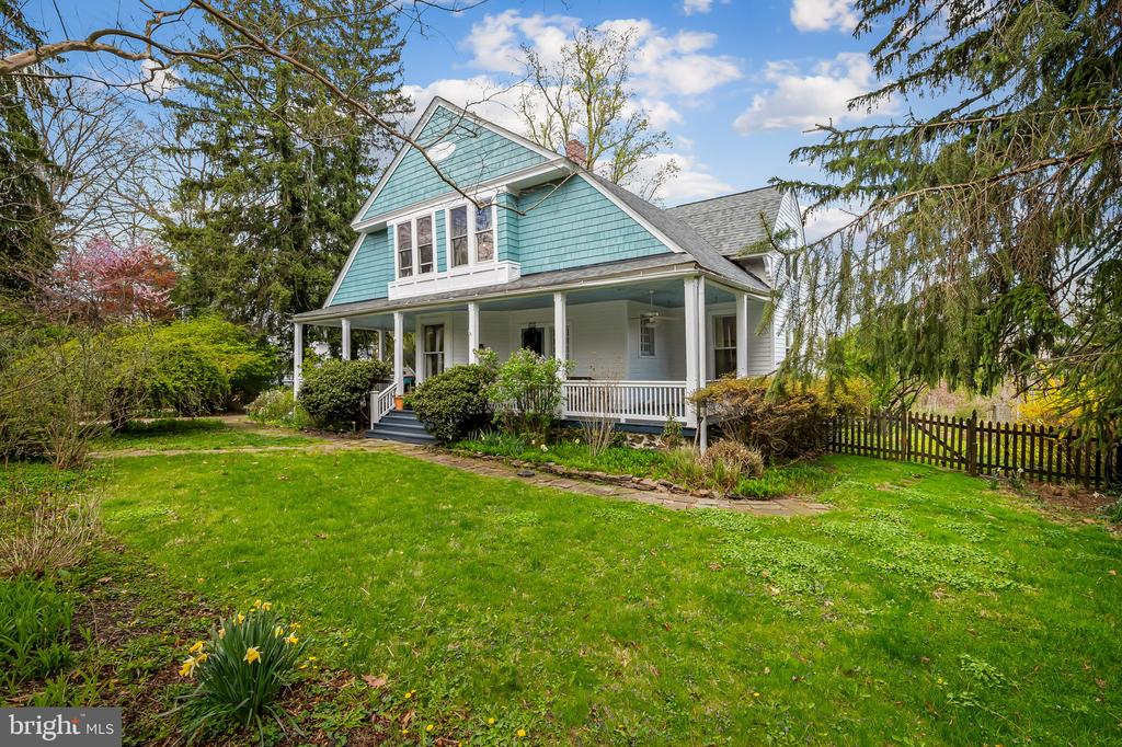 1018 Windsor Rd