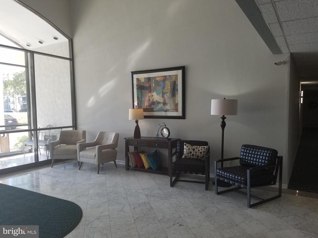 1 Smeton Pl #1207
