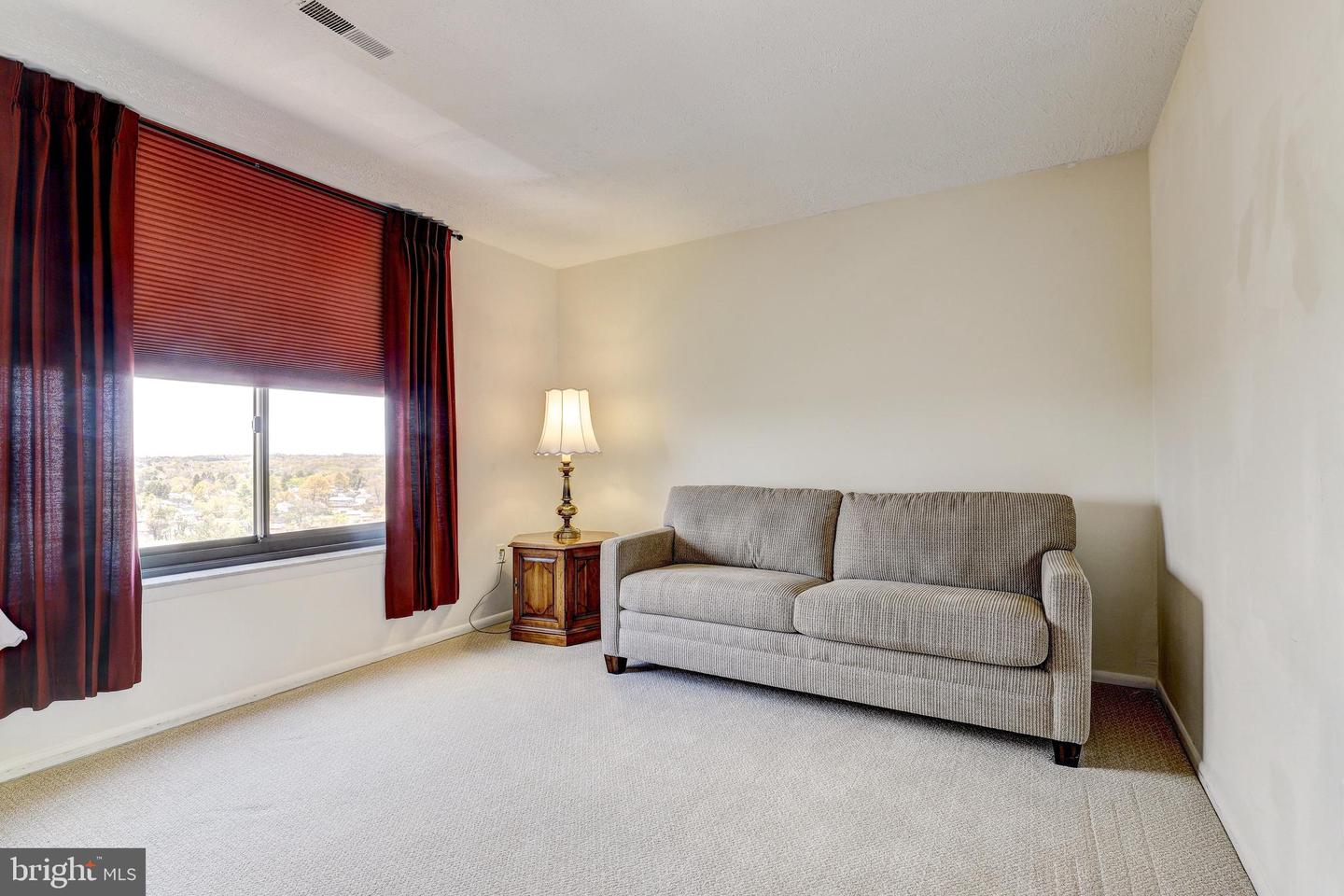 1 Smeton Pl #1207