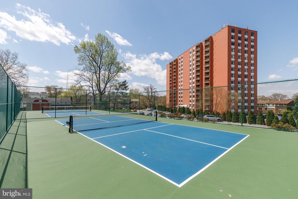 1 Smeton Pl #1207