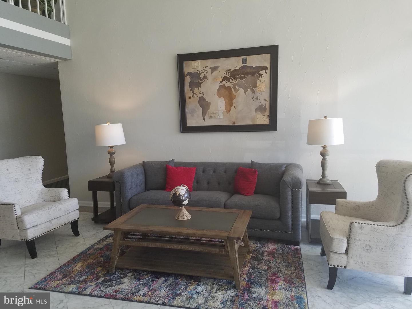 1 Smeton Pl #1207