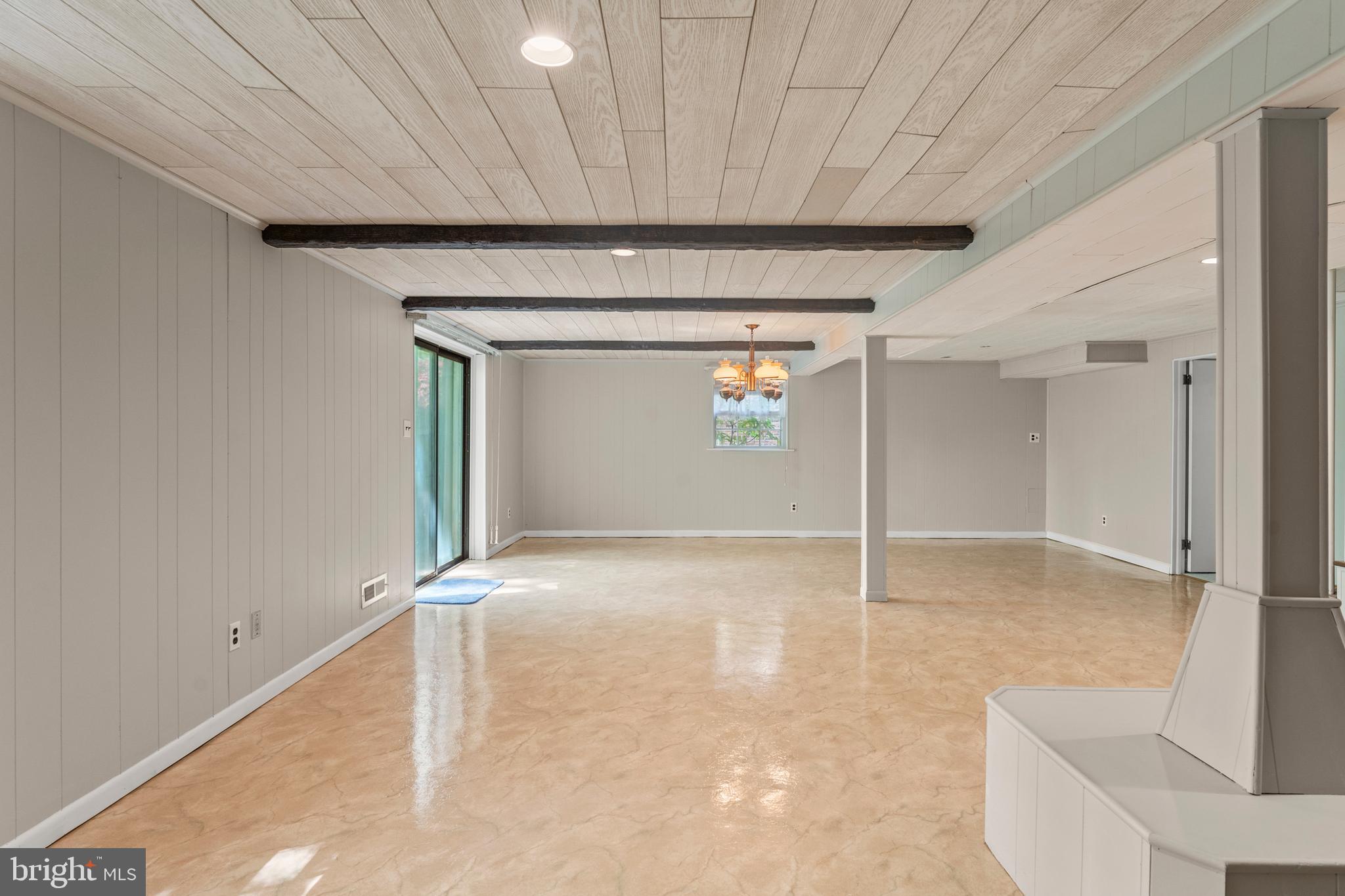 410 Seminole Ave