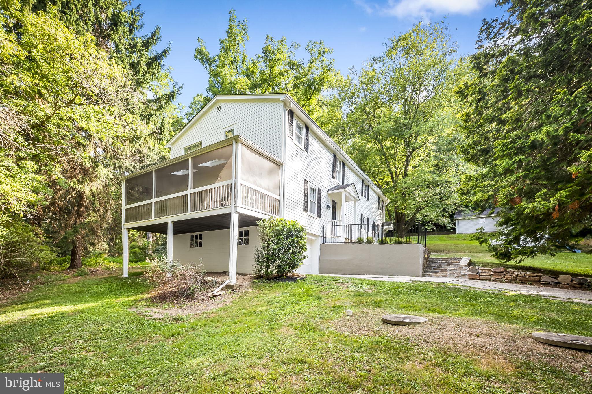 1717 CIRCLE RD