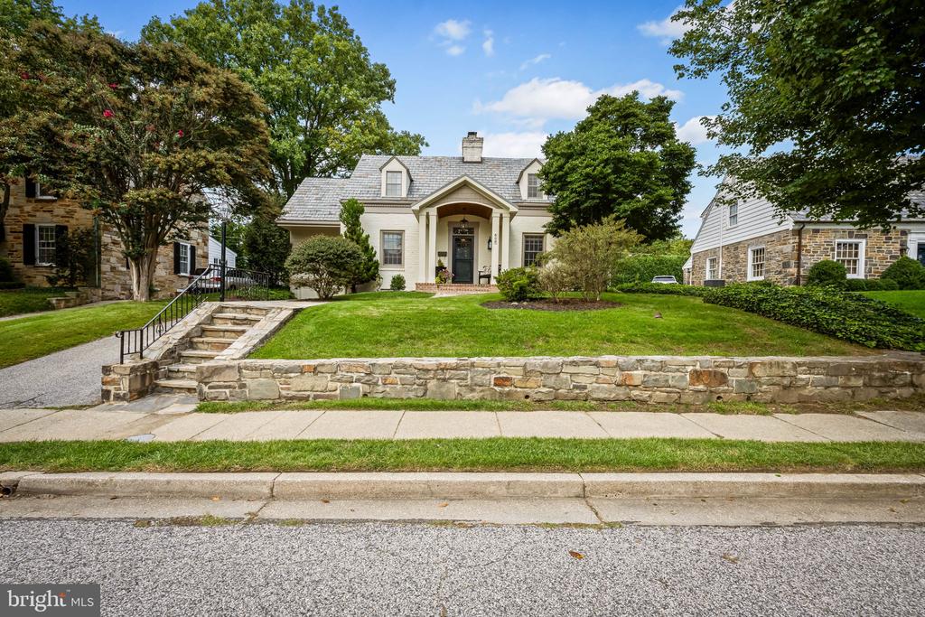 608 WORCESTER ROAD