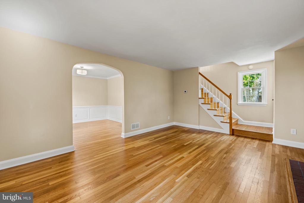 121 BRIGHTSIDE AVENUE